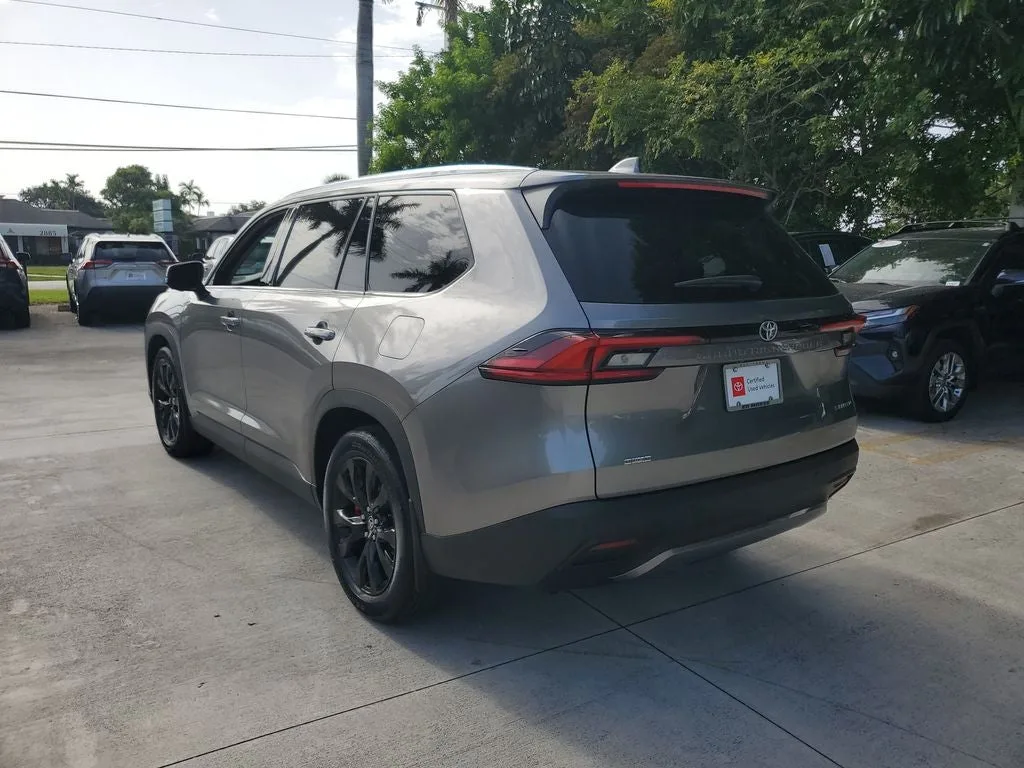 2026 Toyota Grand Highlander Limited photo 6