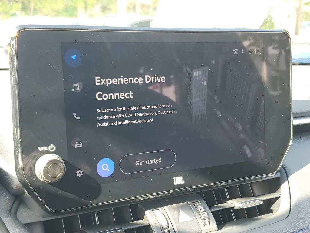 2024 Toyota RAV4 Hybrid XSE photo 28