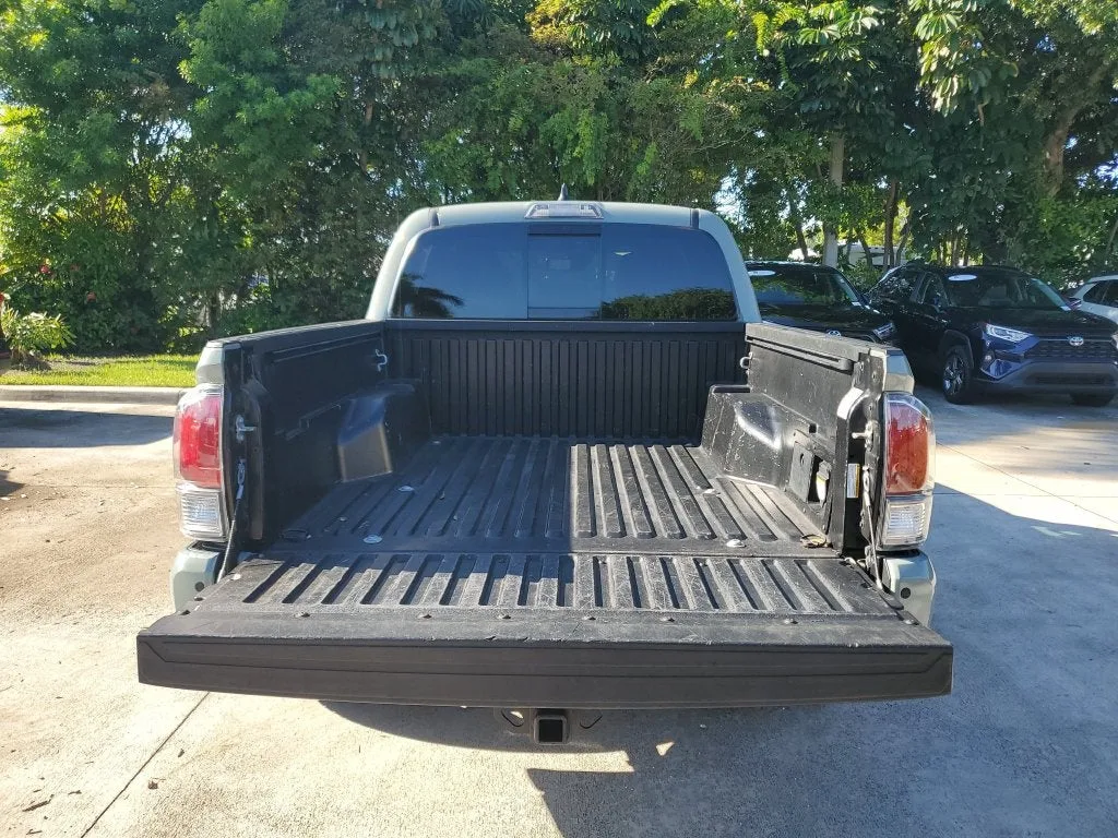 2022 Toyota Tacoma TRD Sport V6 photo 8