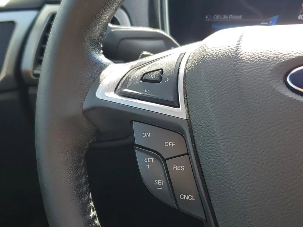 2017 Ford Fusion SE photo 25