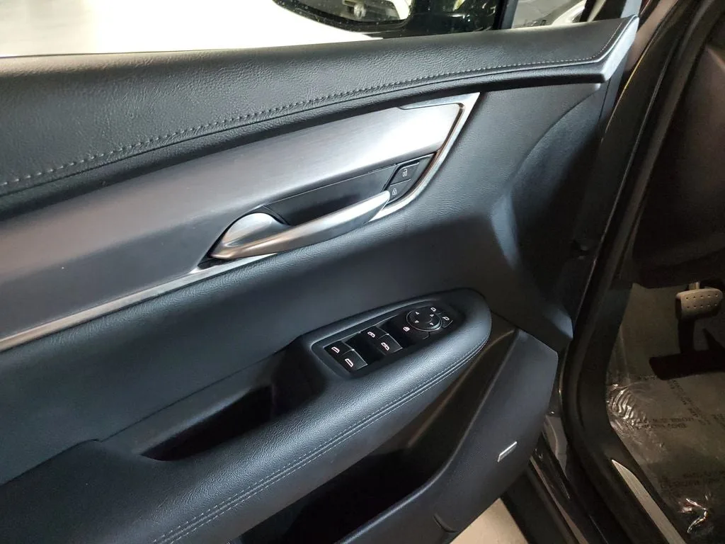 2023 Cadillac XT5 Luxury photo 19