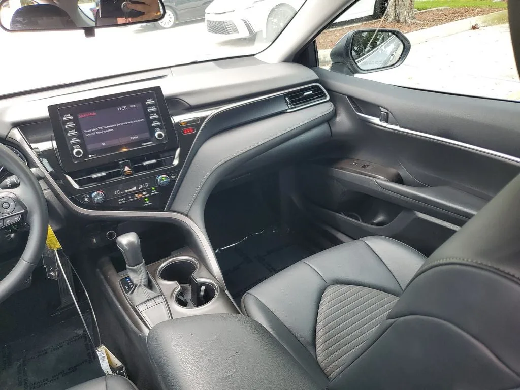 2024 Toyota Camry SE photo 16