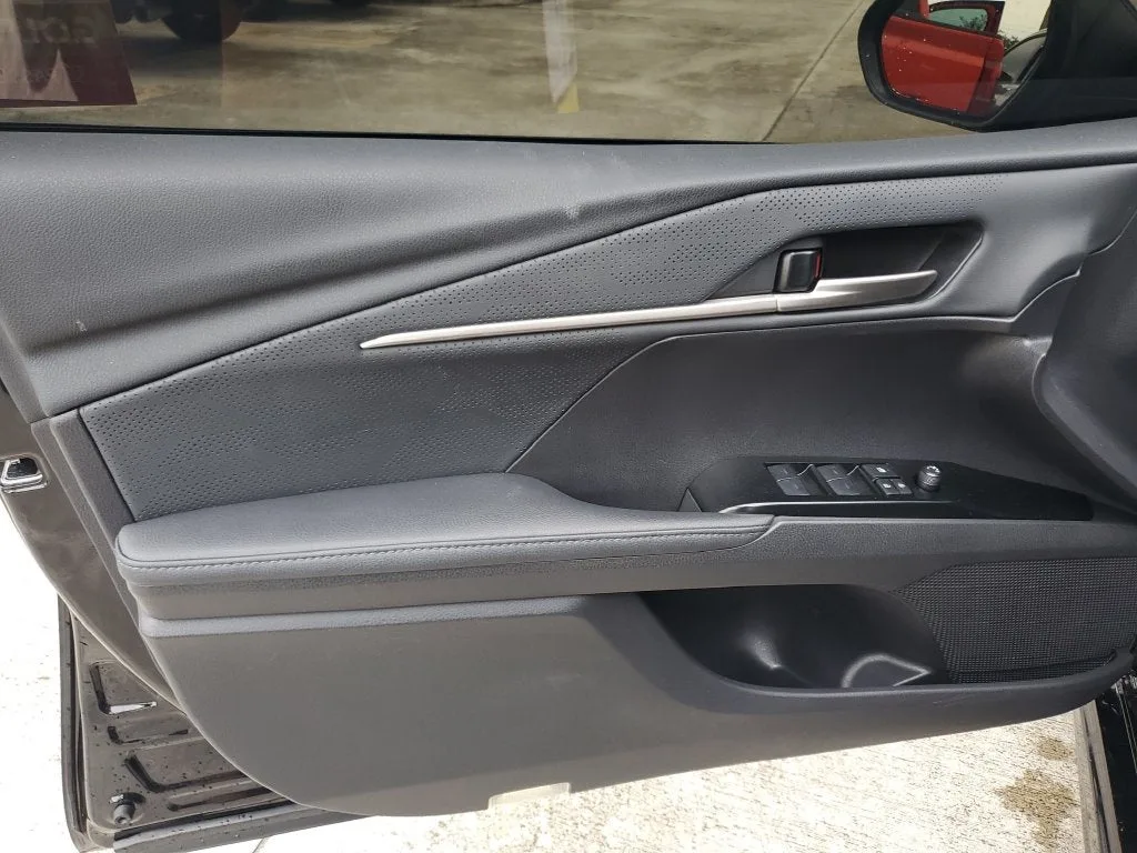 2025 Toyota Camry XSE photo 19