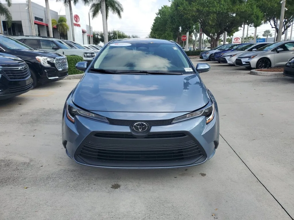 2024 Toyota Corolla LE photo 2