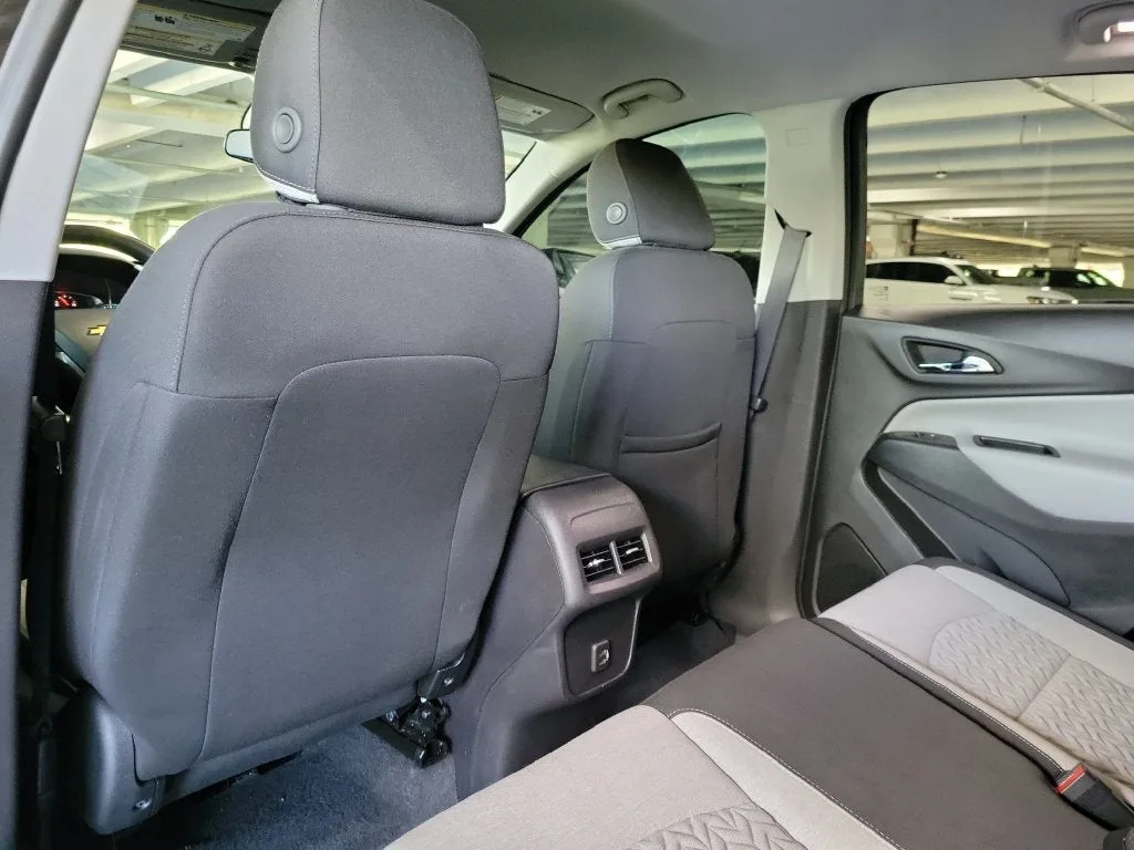 2024 Chevrolet Equinox LS photo 11