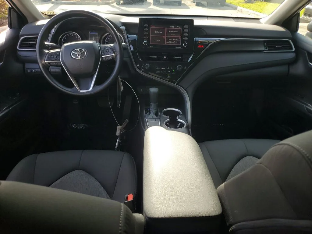 2023 Toyota Camry LE photo 14