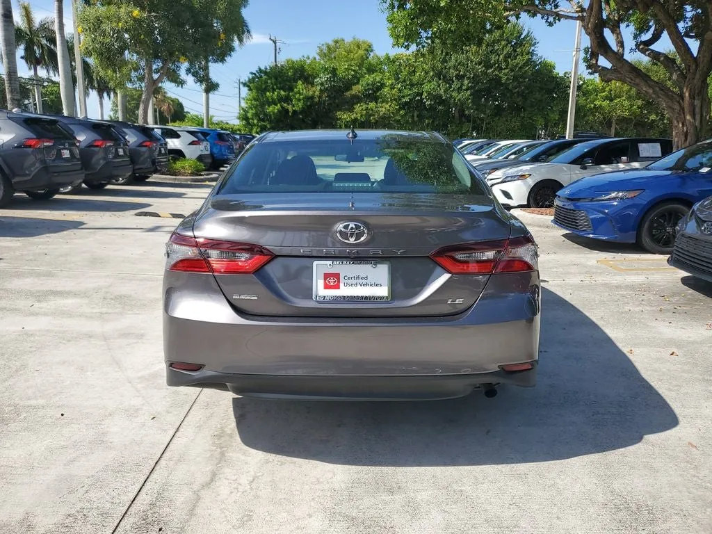 2023 Toyota Camry LE photo 5