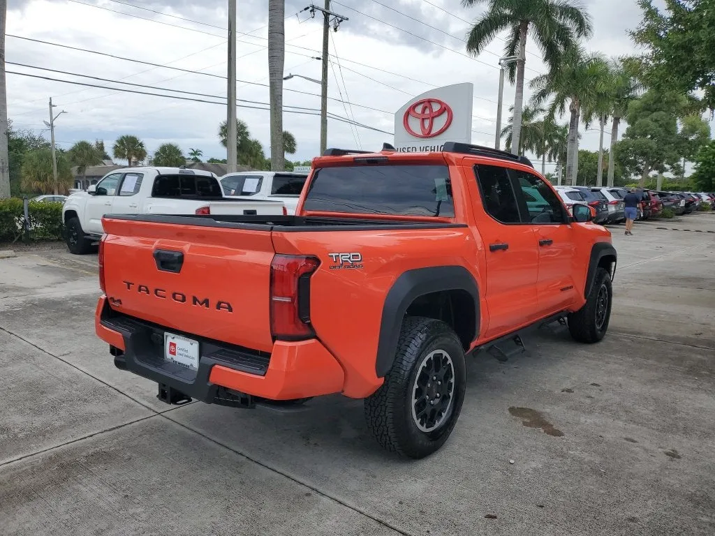 2024 Toyota Tacoma TRD Off-Road photo 4