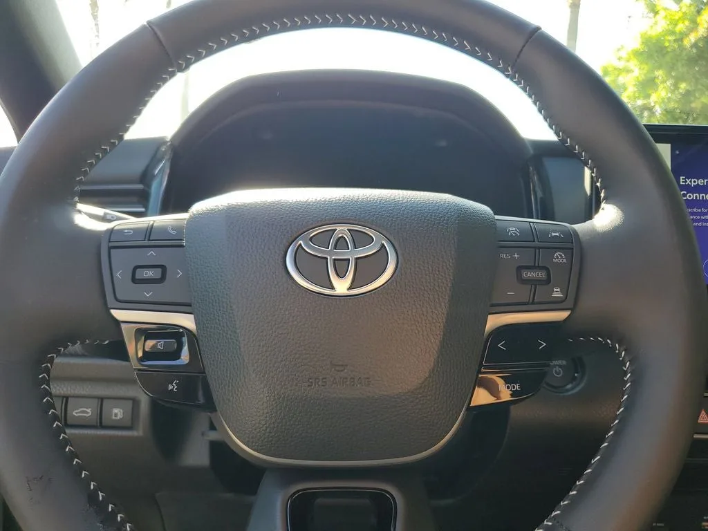 2026 Toyota Camry SE Nightshade photo 23