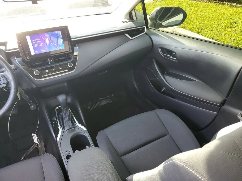 2024 Toyota Corolla Hybrid LE photo 15