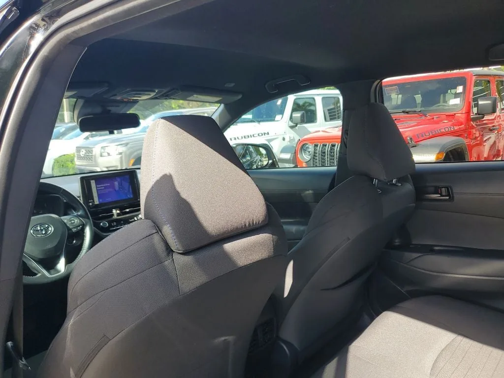 2023 Toyota Corolla Cross Hybrid SE photo 12