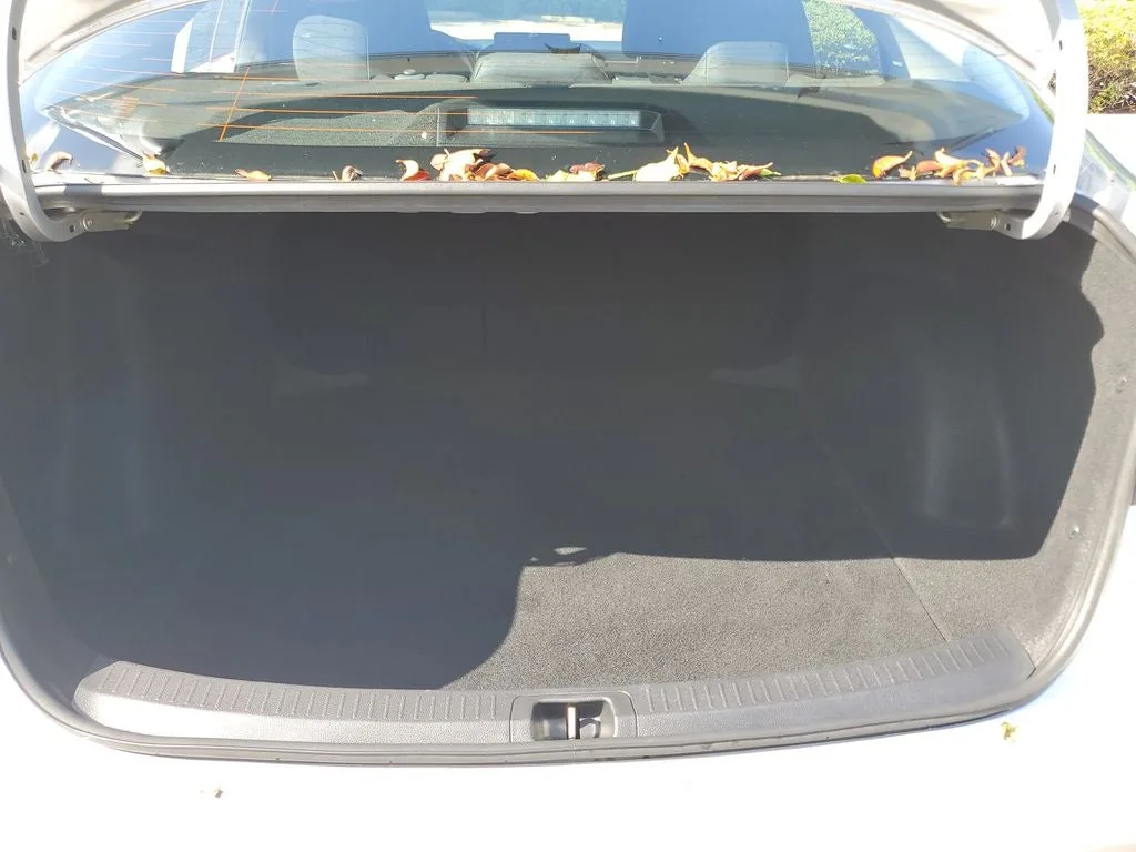 2024 Toyota Corolla LE photo 10