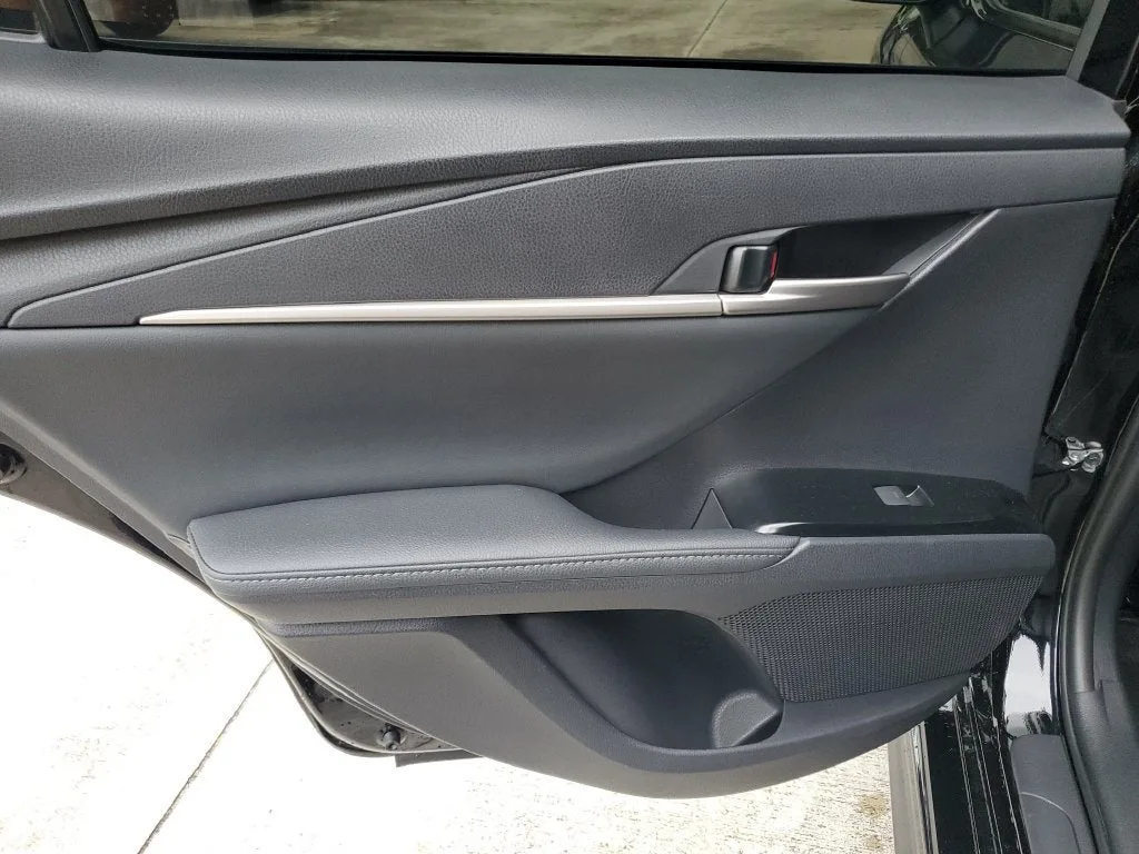 2025 Toyota Camry XSE photo 12