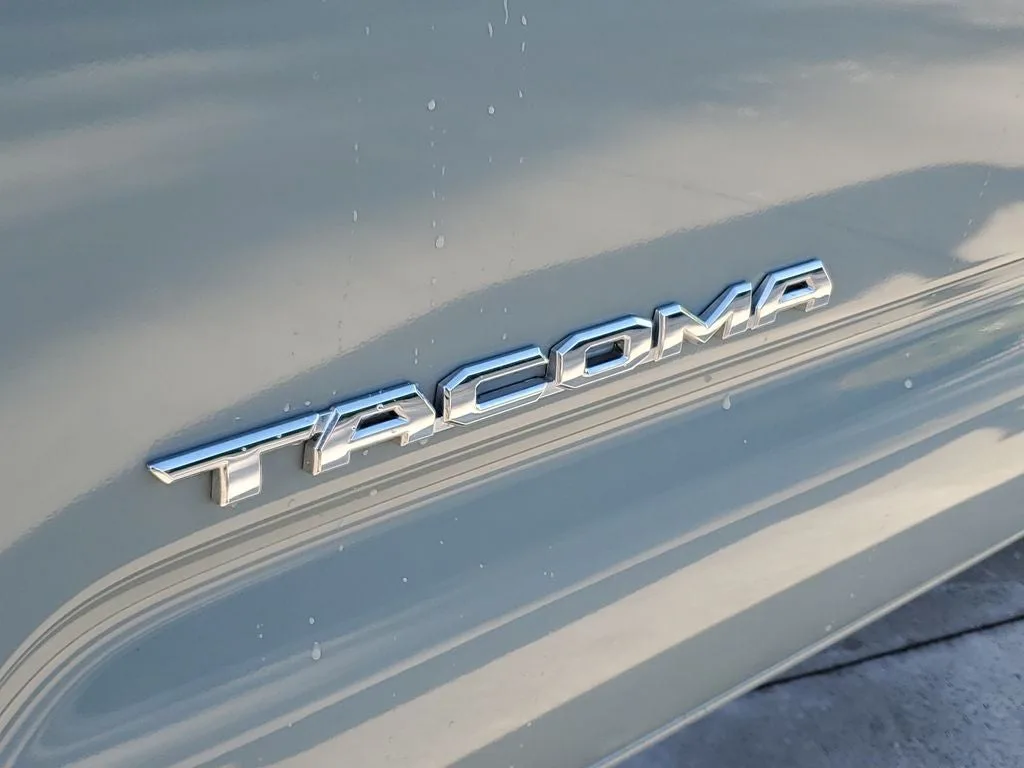 2023 Toyota Tacoma TRD Sport V6 photo 7