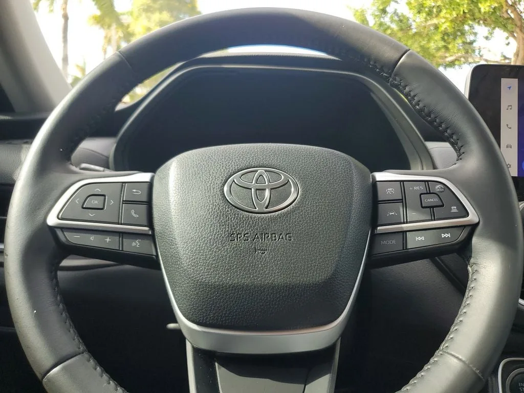 2024 Toyota Grand Highlander XLE photo 23