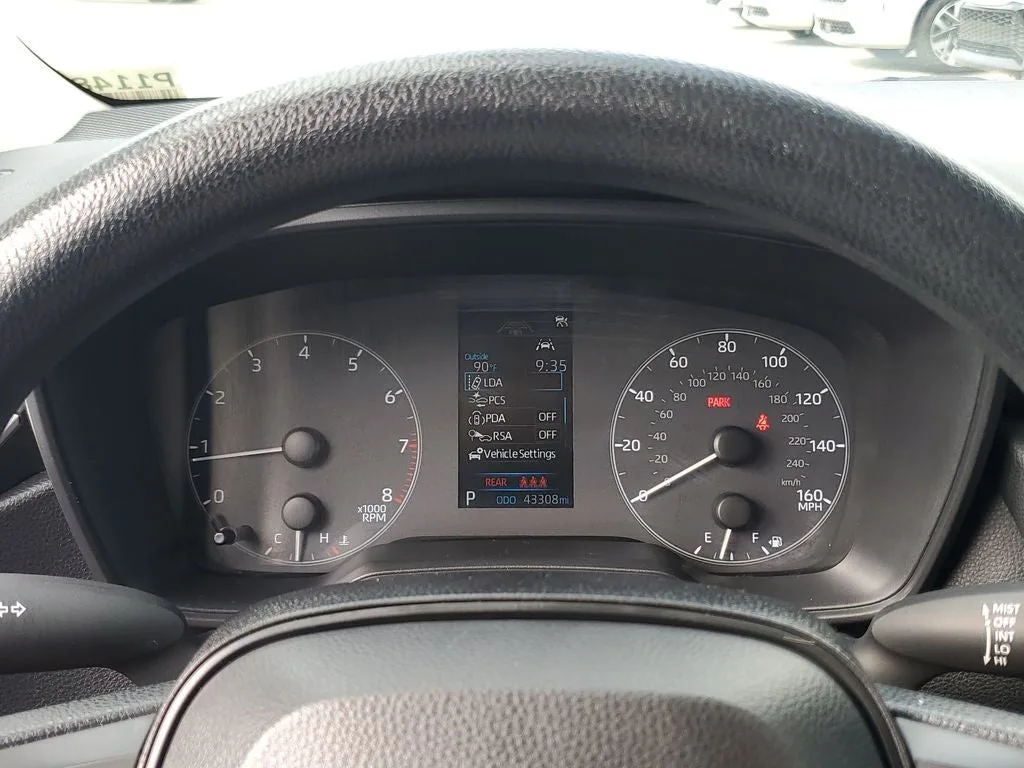 2024 Toyota Corolla LE photo 24