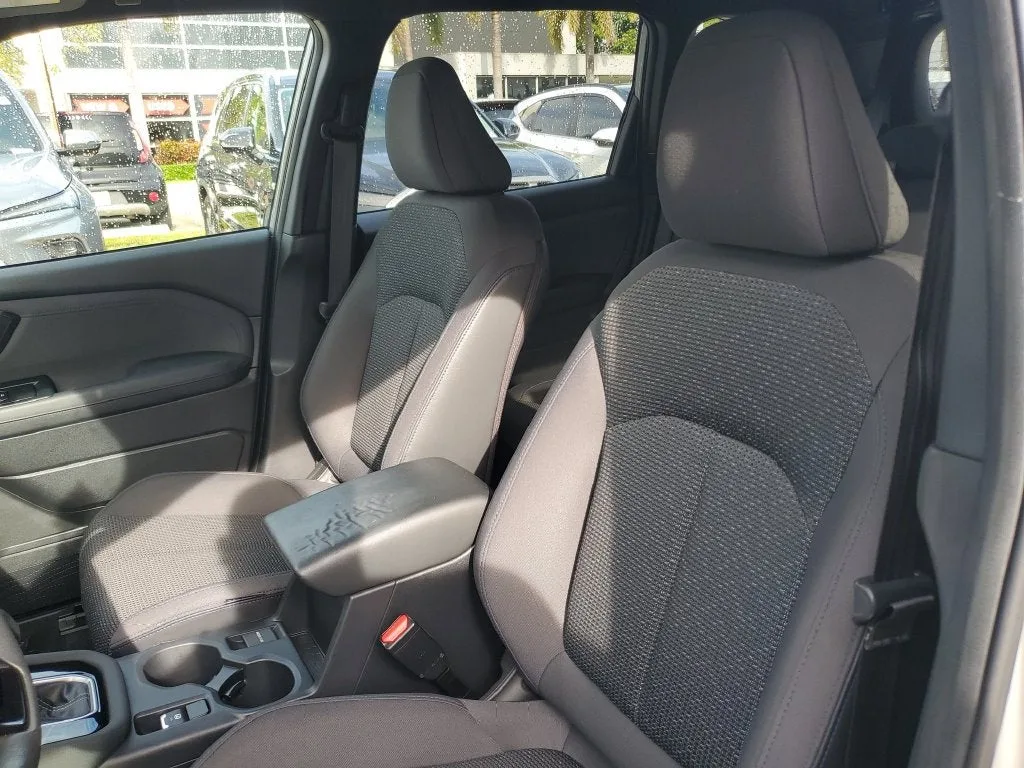 2025 Subaru Forester Premium photo 19