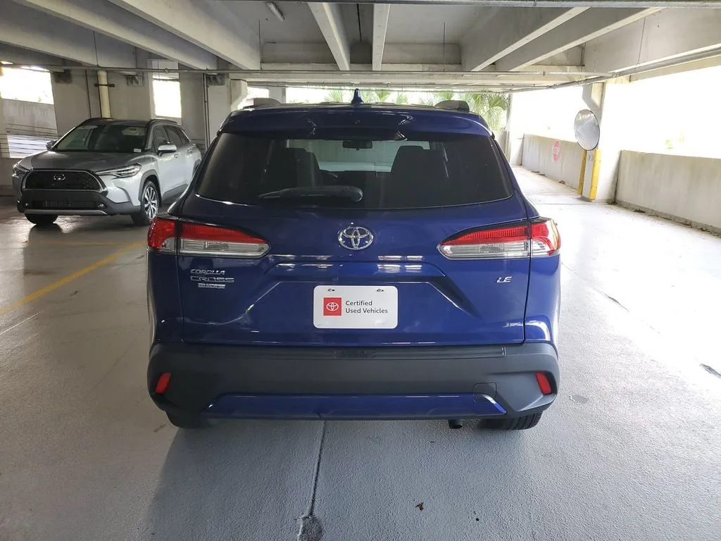 2023 Toyota Corolla Cross LE photo 5