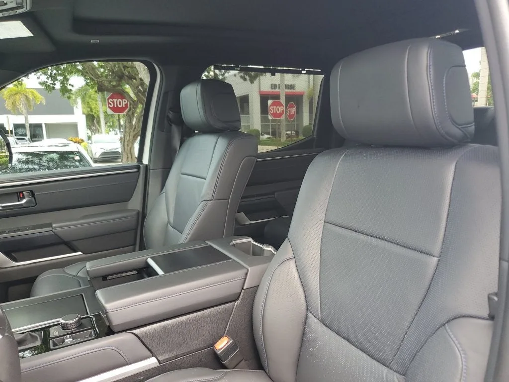 2025 Toyota Tundra Hybrid Platinum photo 20