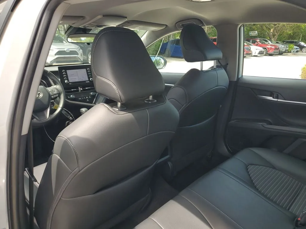 2023 Toyota Camry SE photo 12