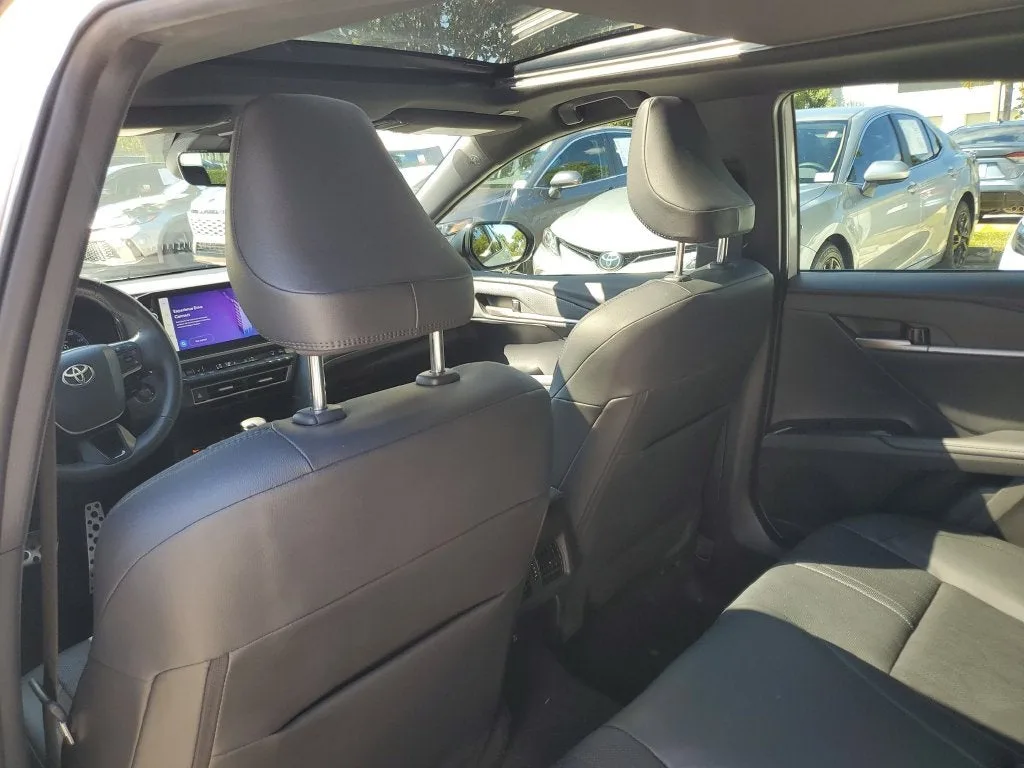 2025 Toyota Camry XSE photo 13