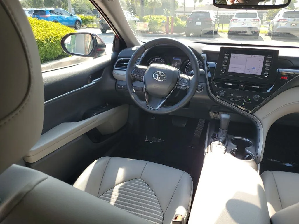 2023 Toyota Camry SE photo 12