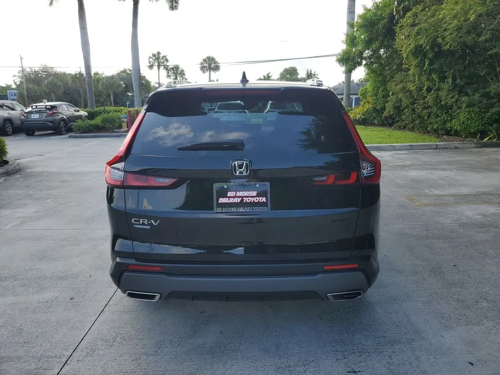 2023 Honda CR-V Hybrid Sport photo 5