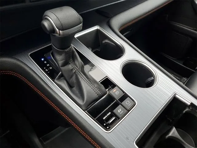 2022 Toyota Sienna XSE 7 Passenger photo 35