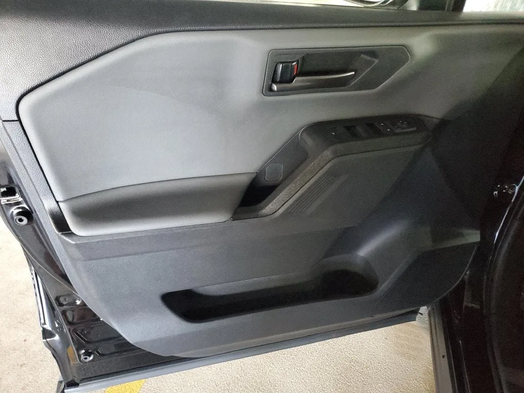 2026 Toyota RAV4 XLE Premium photo 17