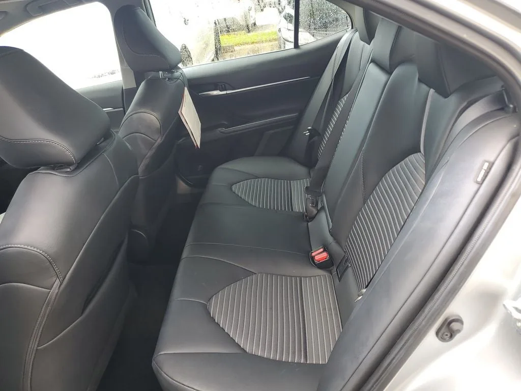 2024 Toyota Camry SE photo 12