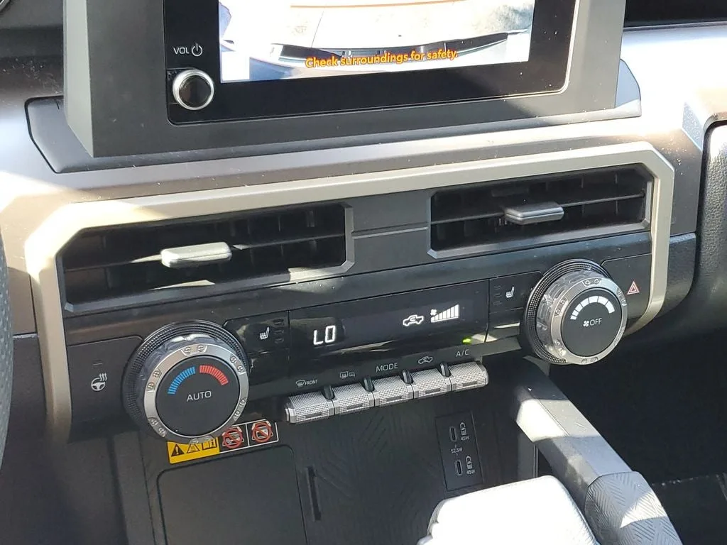 2024 Toyota Tacoma SR5 photo 28