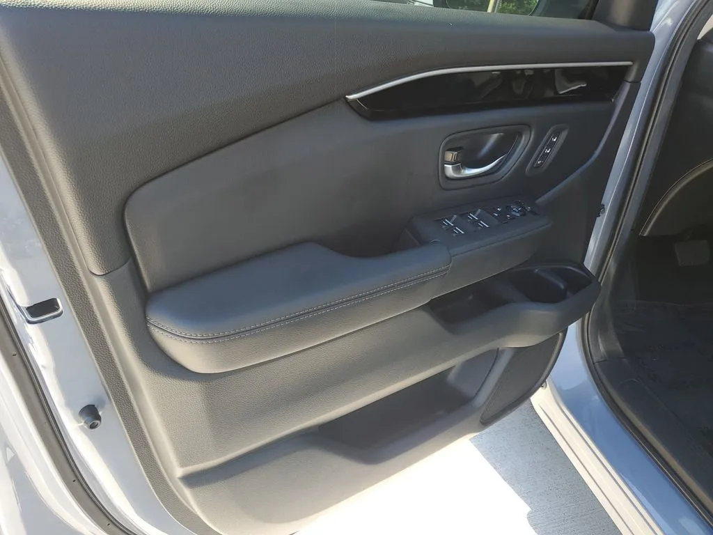 2025 Honda Pilot Touring photo 19