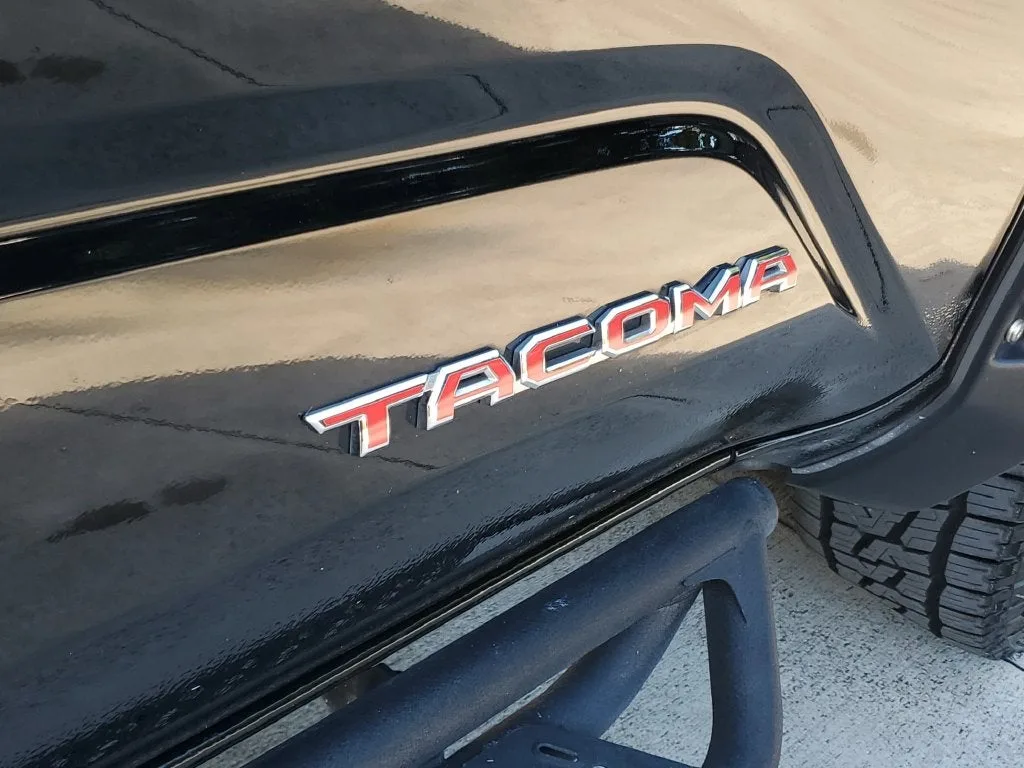 2024 Toyota Tacoma SR5 photo 9