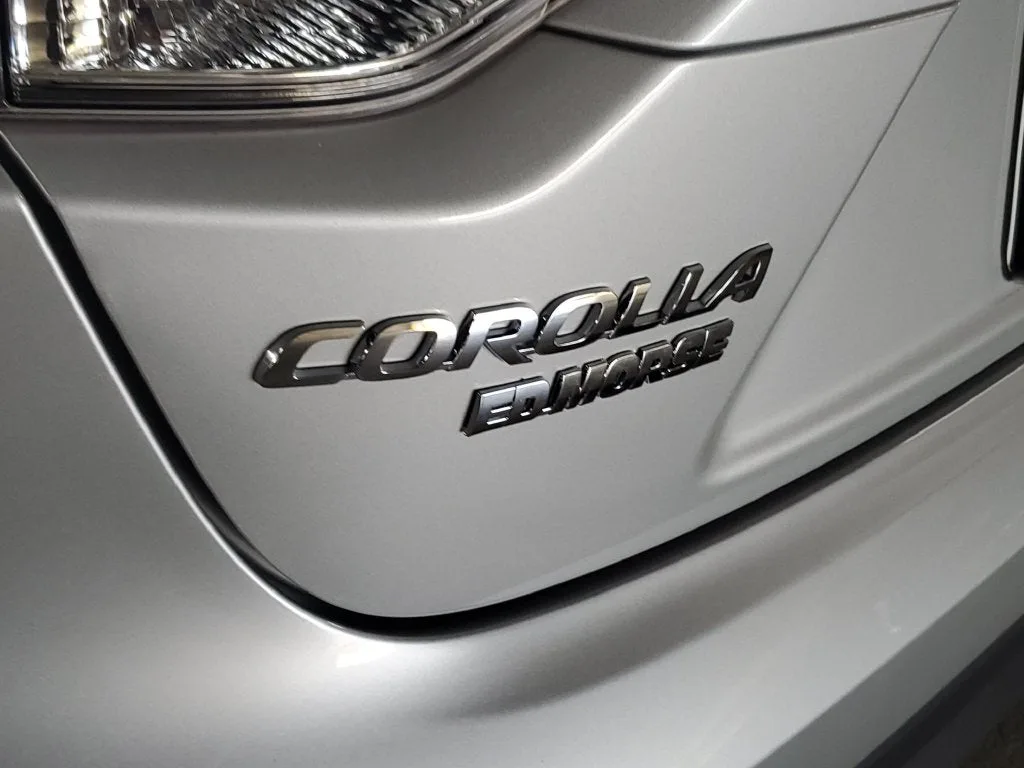 2025 Toyota Corolla LE photo 8