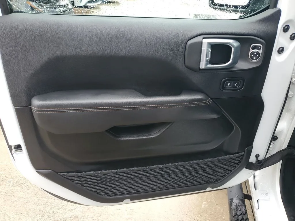 2023 Jeep Wrangler Rubicon 392 photo 18