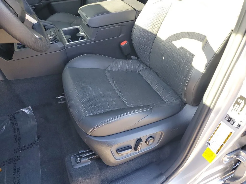 2025 Toyota 4Runner i-FORCE MAX Hybrid TRD Off Road Premium photo 21