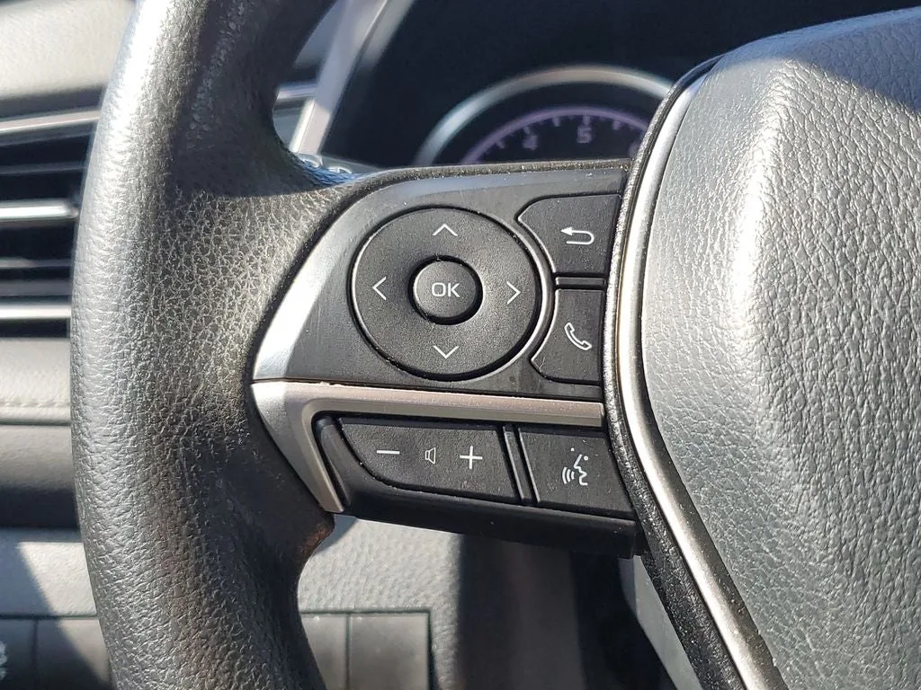 2023 Toyota Camry LE photo 22