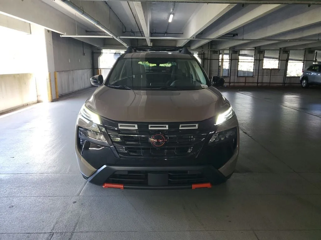 2025 Nissan Rogue Rock Creek photo 2