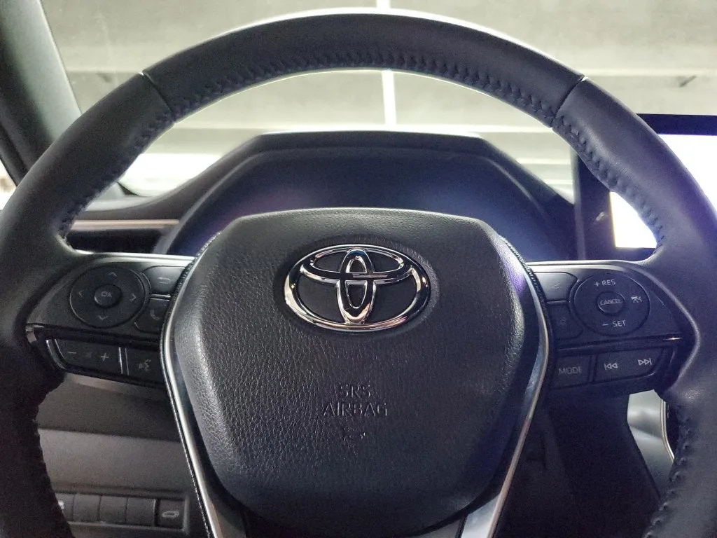 2023 Toyota Venza Nightshade photo 23