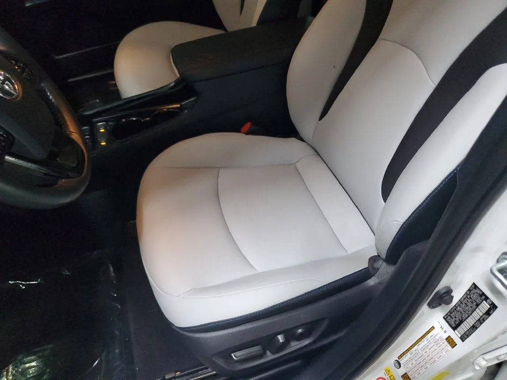 2021 Toyota Prius Limited photo 20