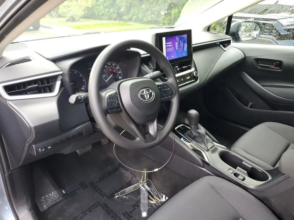 2024 Toyota Corolla LE photo 21