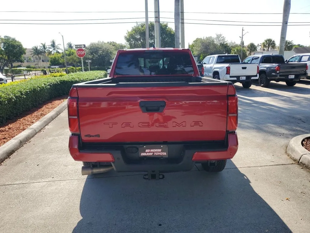 2024 Toyota Tacoma TRD Off-Road photo 5