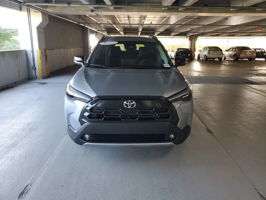 2026 Toyota Corolla Cross XLE photo 2