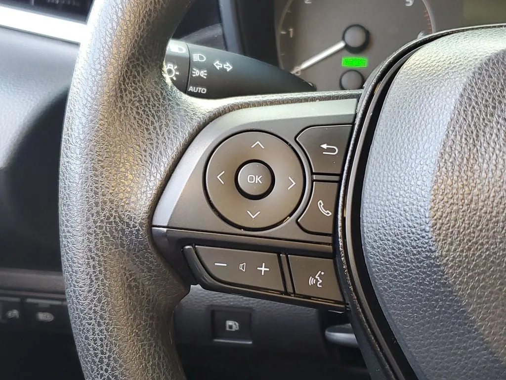 2024 Toyota Corolla Hybrid LE photo 22