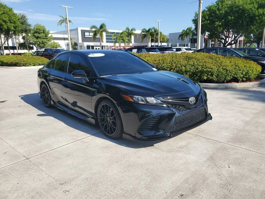2022 Toyota Camry TRD V6 photo 3
