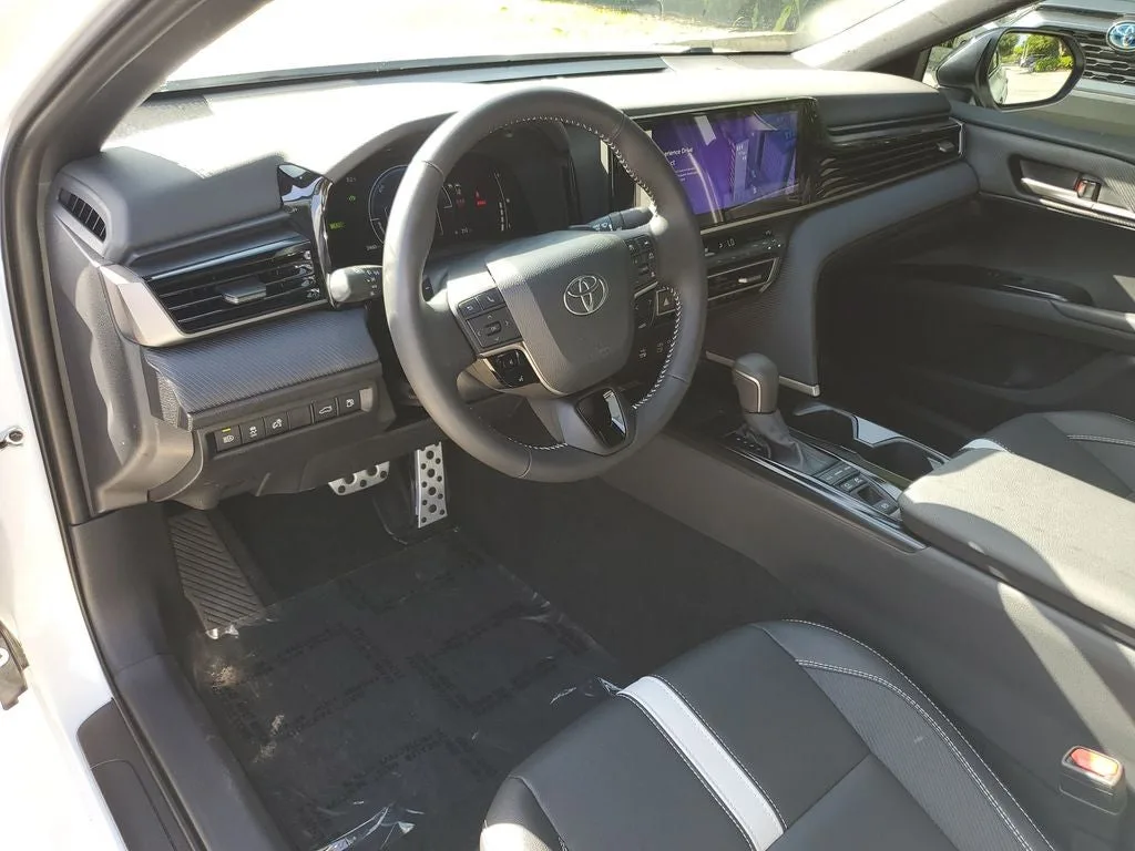 2026 Toyota Camry SE Nightshade photo 22
