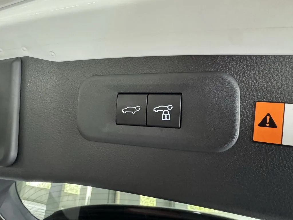 2024 Lexus NX 350 F SPORT Handling photo 11