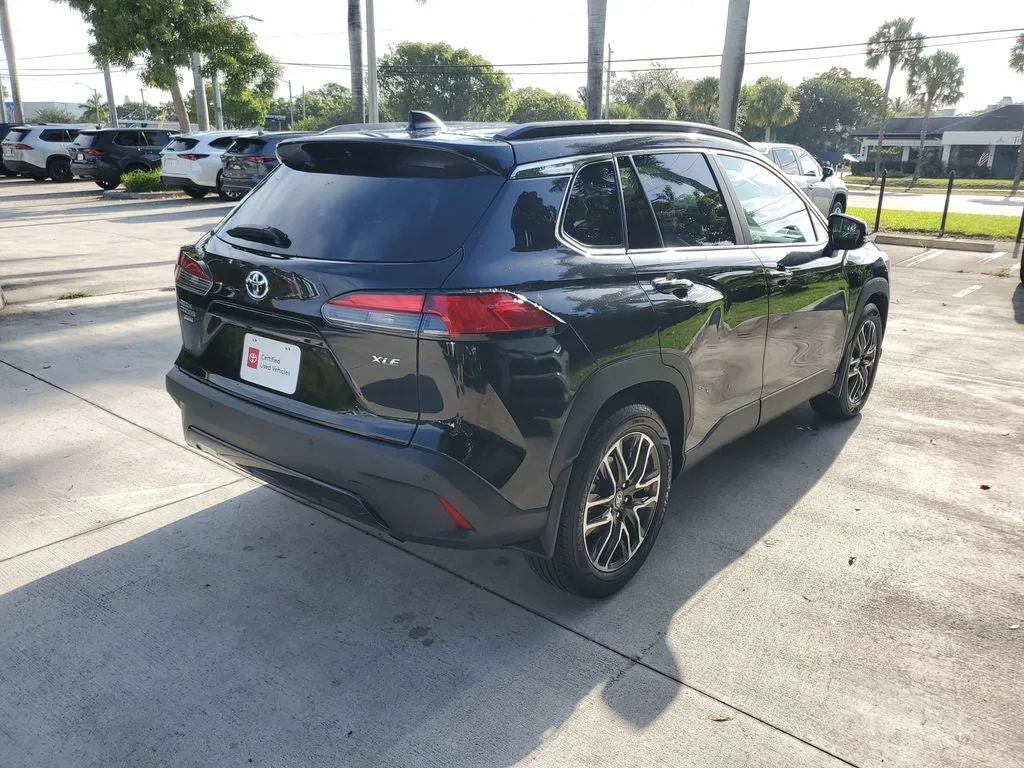 2026 Toyota Corolla Cross XLE photo 4