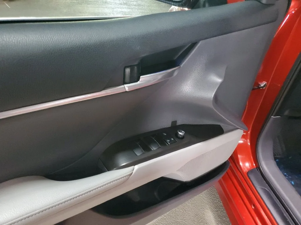 2021 Toyota Camry XSE photo 19