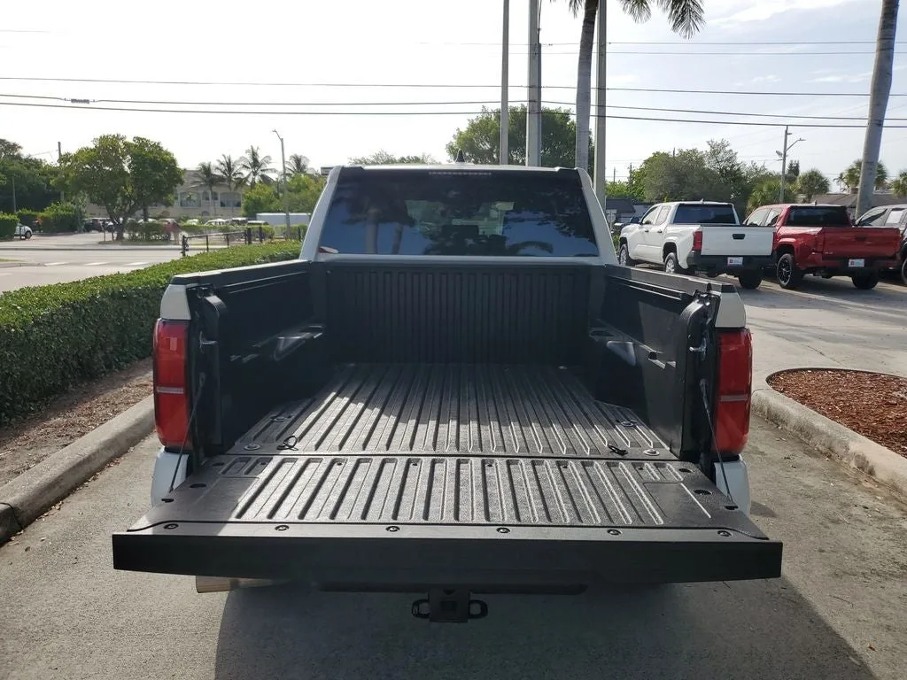 2024 Toyota Tacoma SR5 photo 10